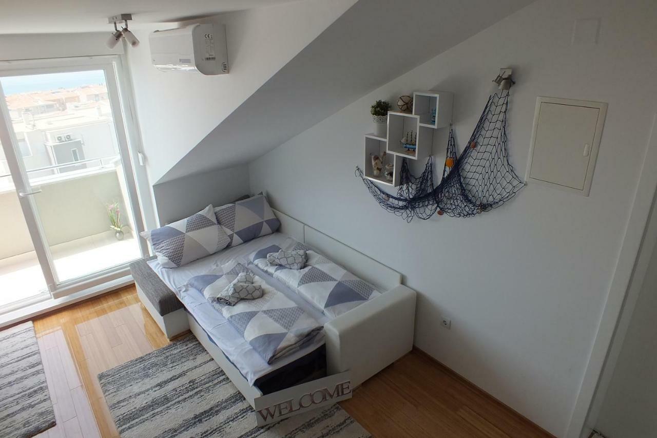 Apartment Silvija Novalja Exteriér fotografie