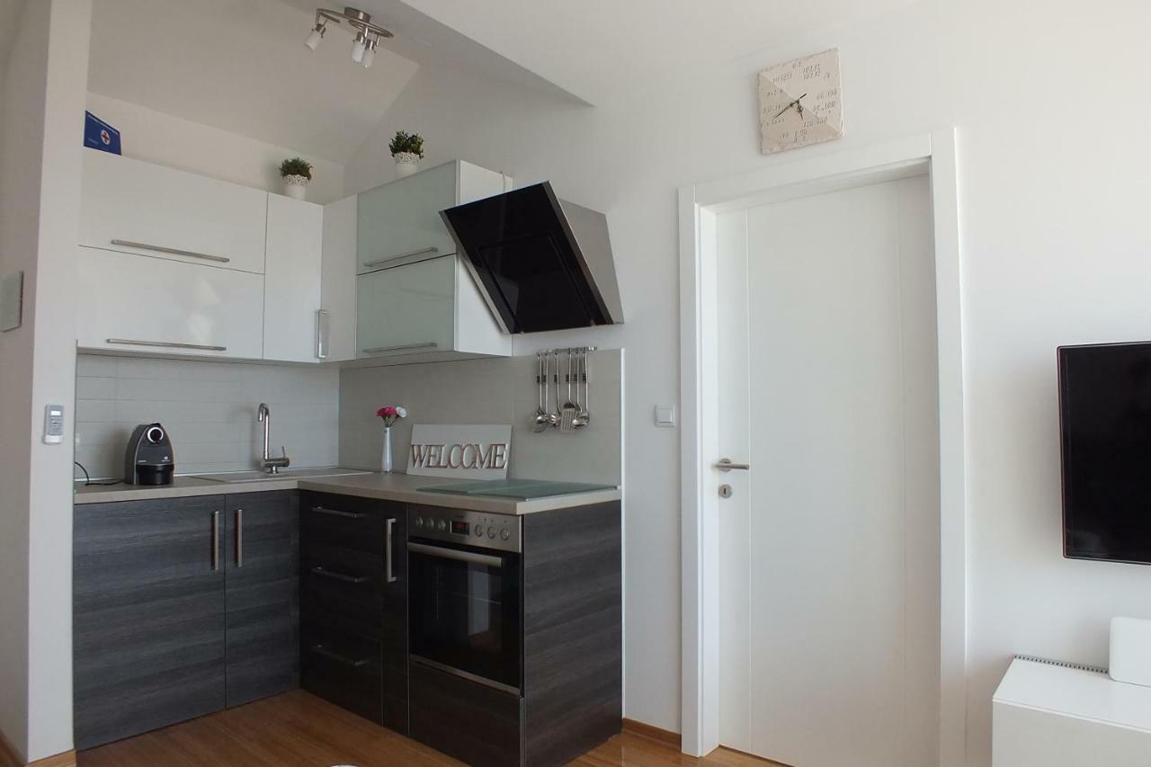 Apartment Silvija Novalja Exteriér fotografie